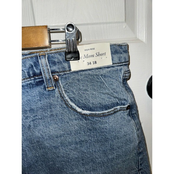 Abercrombie & Fitch High Rise The Mom Short Cut Off Size 34/18 - Picture 2 of 7
